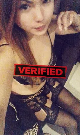 Vivian wichsen Finde eine Prostituierte Mersch