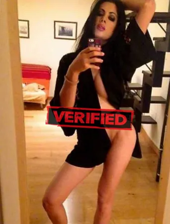 Adrienne Lewd Prostituierte Bloß