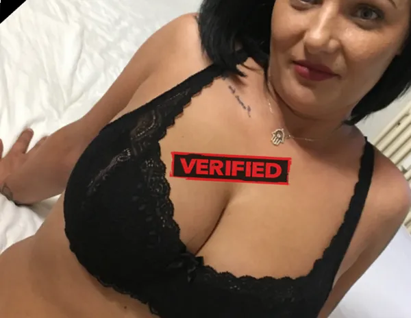 Lorraine tits Prostitute Geylang