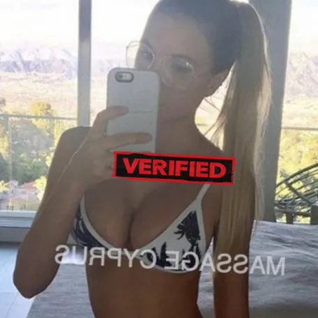 Britney wank Sex dating Vadul lui Voda
